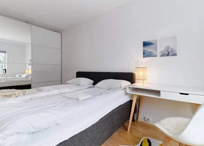 Bergen's Finest: Sleek Oasis With Two Bedroom *